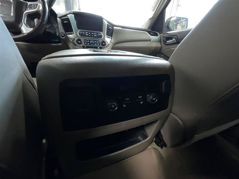 Used 2017 GMC Yukon SLT w/ Premium Edition AWD/4WD image 23