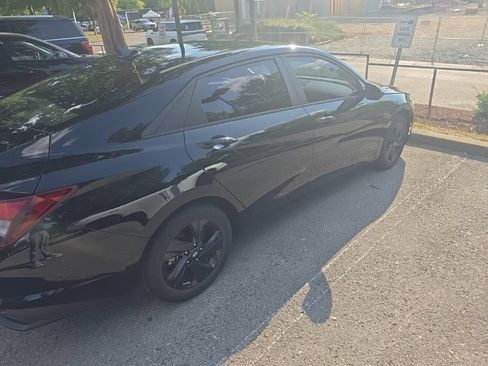 Certified 2023 Hyundai Elantra SEL FWD image 4