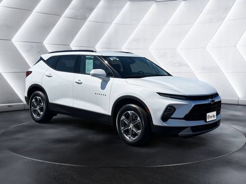 Certified 2023 Chevrolet Blazer LT w/ Convenience Package FWD image 7