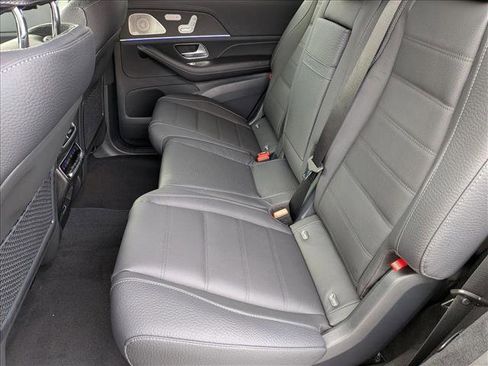 New 2026 Mercedes-Benz GLS 580 4MATIC image 15