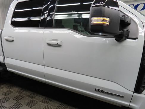 Used 2025 Ford F250 Platinum w/ FX4 Off-Road Package image 39