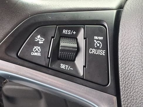 Used 2022 Buick Encore Preferred w/ Safety Package II AWD/4WD image 21