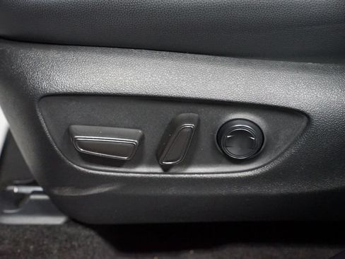 Certified 2025 Toyota Highlander XLE AWD/4WD image 34