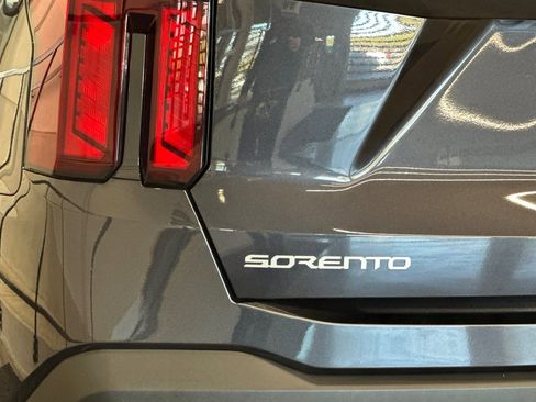 New 2026 Kia Sorento LX image 21