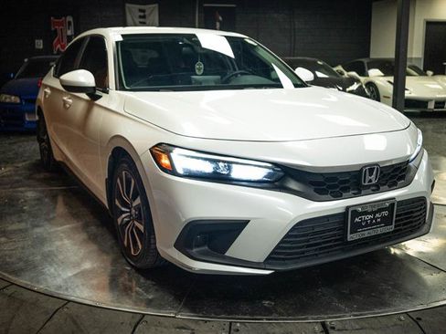 Used 2024 Honda Civic EX-L image 5