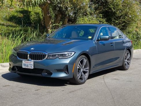 Used 2021 BMW 330i Sedan w/ Convenience Package image 26