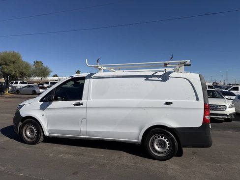 Used 2016 Mercedes-Benz Metris image 4