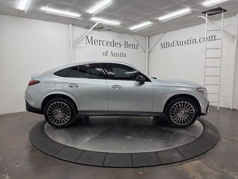Used 2025 Mercedes-Benz GLC 300 4MATIC image 8