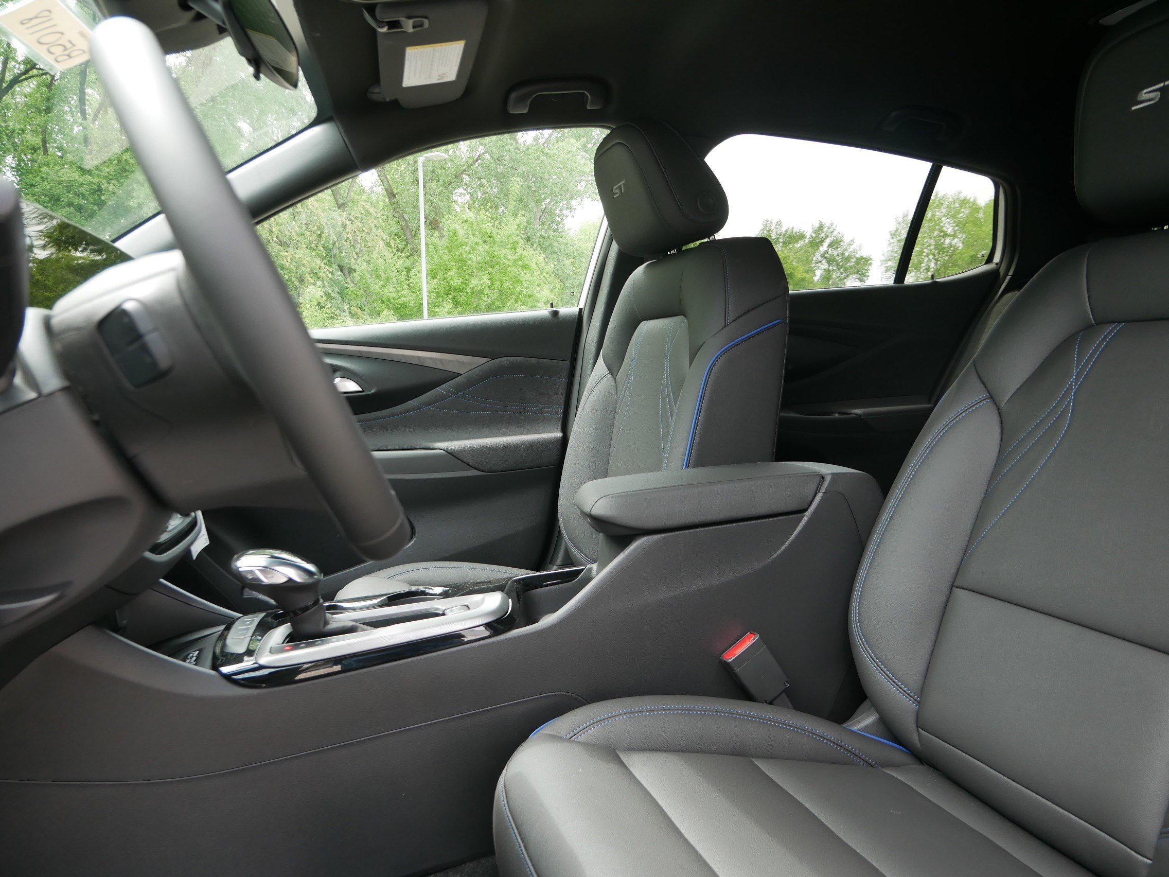 New 2026 Buick Envista Sport Touring w/ Convenience I Package FWD image 4
