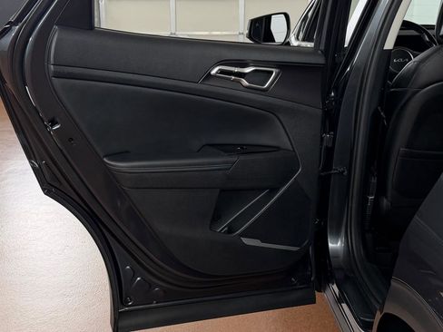 Used 2023 Kia Sportage EX image 33