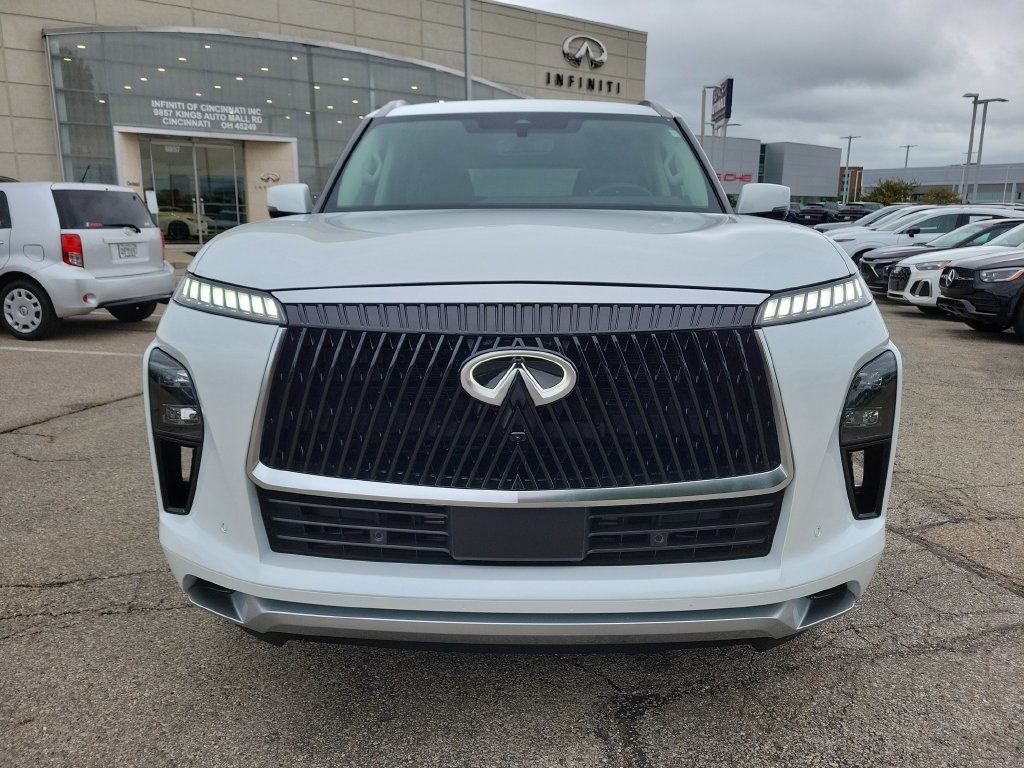 Certified 2026 INFINITI QX80 Luxe w/ Cargo Package AWD/4WD image 8