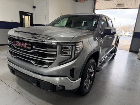 Used 2026 GMC Sierra 1500 SLT image 22