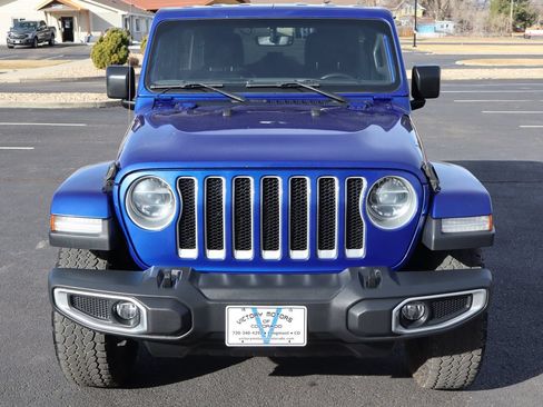 Used 2018 Jeep Wrangler Unlimited Sahara w/ Dual Top Group AWD/4WD image 12