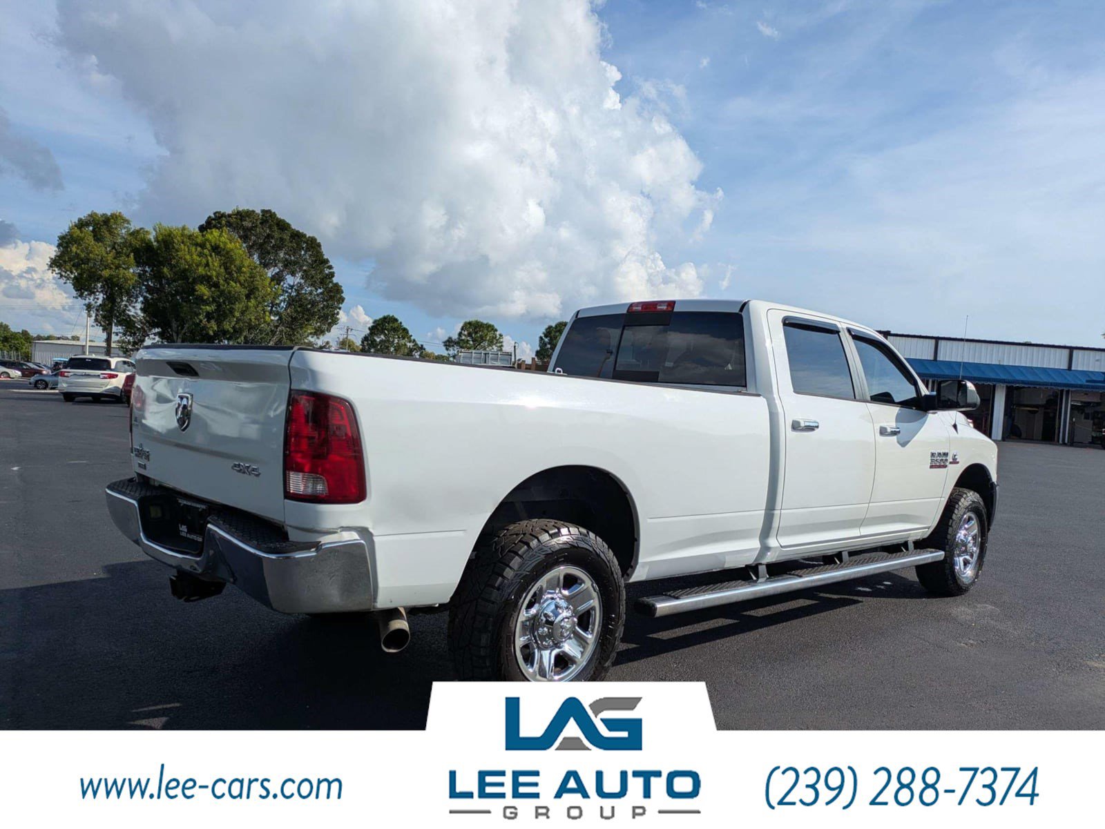 Used 2018 RAM 3500 SLT AWD/4WD image 3