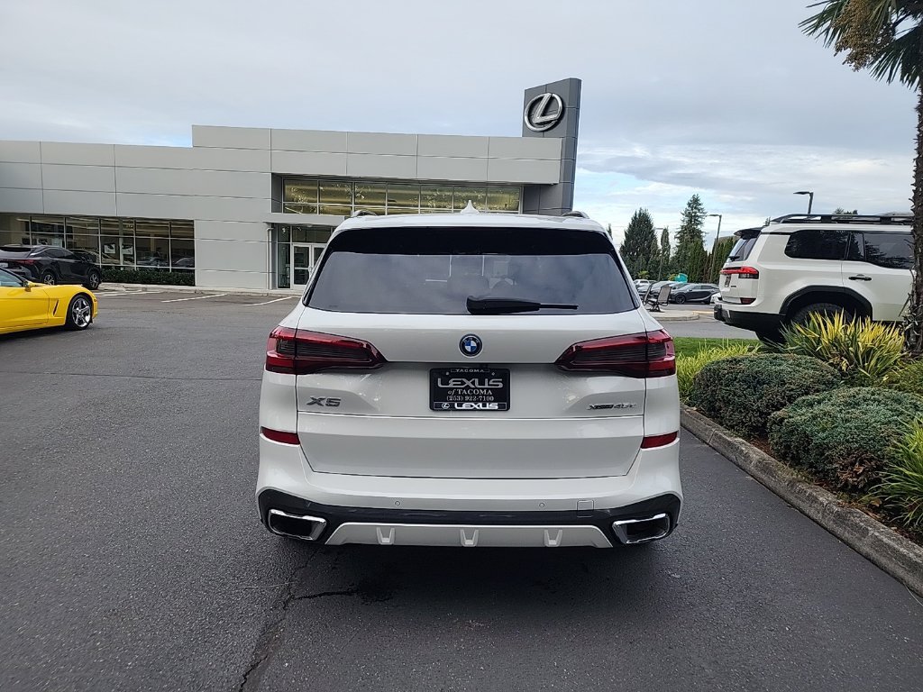 Used 2023 BMW X5 xDrive45e w/ M Sport Package AWD/4WD image 4