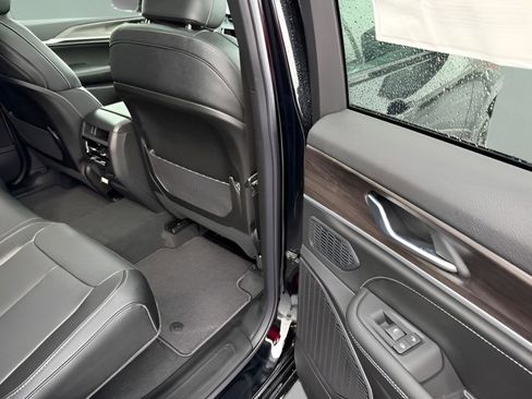 New 2026 Jeep Grand Cherokee Limited AWD/4WD image 11