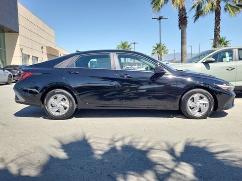 New 2026 Hyundai Elantra SE image 22