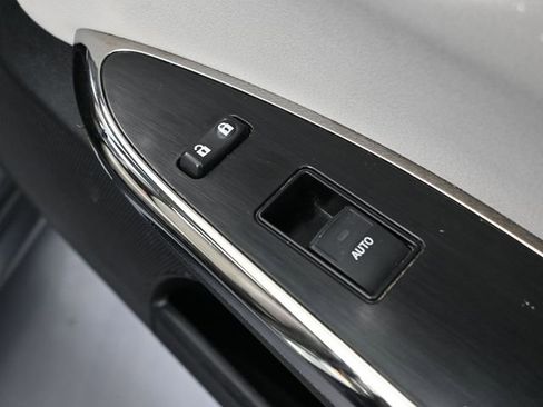 Used 2013 Toyota Avalon XLE Premium image 44