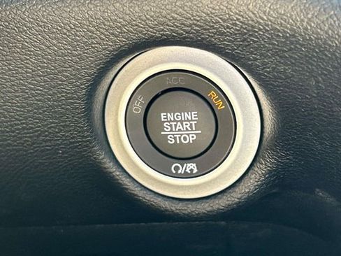 New 2026 Chrysler Voyager LX FWD image 27
