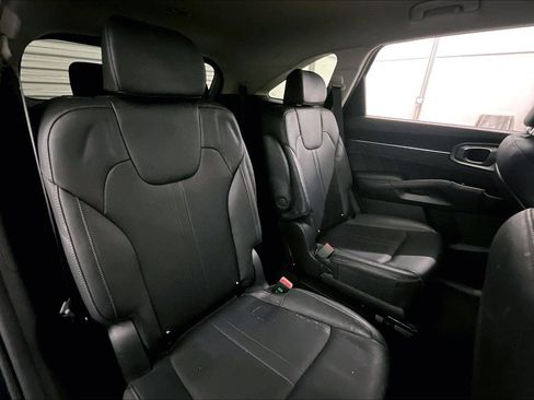 Used 2022 Kia Sorento SX image 26
