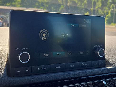 Used 2023 Honda Civic Sport image 16