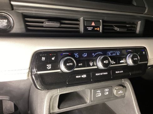 Used 2023 Honda Pilot Elite image 16