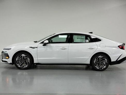 New 2026 Hyundai Sonata SEL image 2