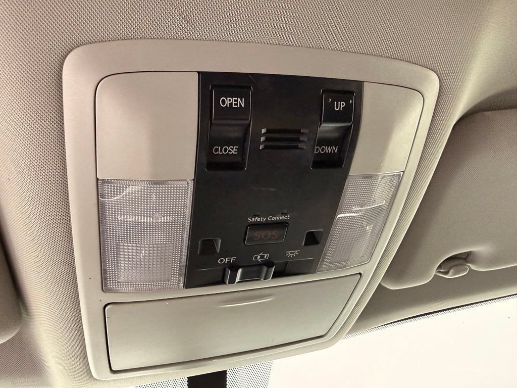 Used 2012 Lexus CT 200h Premium FWD image 27