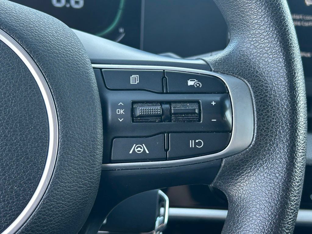 Used 2023 Kia Sportage LX AWD/4WD image 18