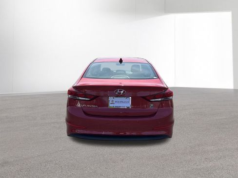 Used 2018 Hyundai Elantra SEL w/ Cargo Package FWD image 7