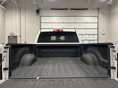 Used 2026 RAM 2500 Big Horn AWD/4WD image 32