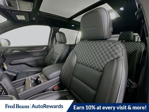 New 2026 GMC Acadia Denali w/ Super Cruise Package image 13