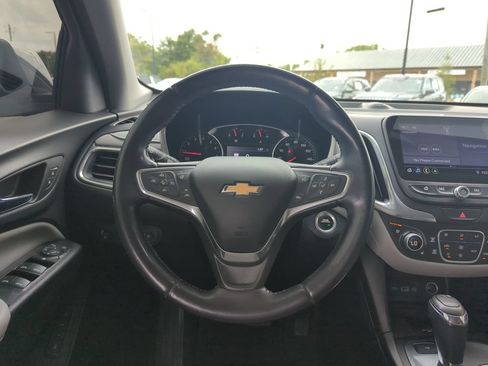 Used 2019 Chevrolet Equinox Premier FWD image 17