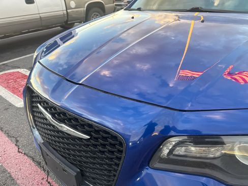 Used 2019 Chrysler 300 S image 2