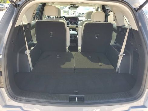 Used 2022 Kia Sorento EX w/ Panoramic Sunroof Package FWD image 7
