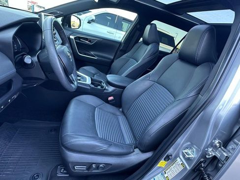 Used 2021 Toyota RAV4 XSE image 7