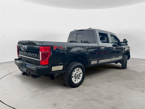 Used 2022 Ford F350 Lariat w/ Lariat Ultimate Package image 3