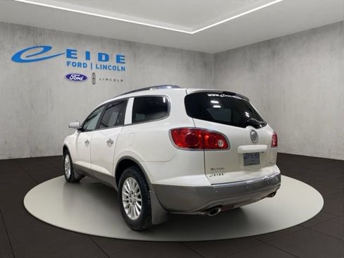 Used 2011 Buick Enclave CX w/ Driver Confidence Package FWD image 8