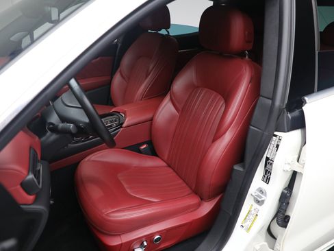 Certified 2022 Maserati Levante GT image 15