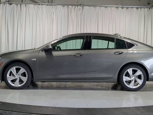 Used 2018 Buick Regal Preferred w/ Sights and Sounds Package FWD image 6