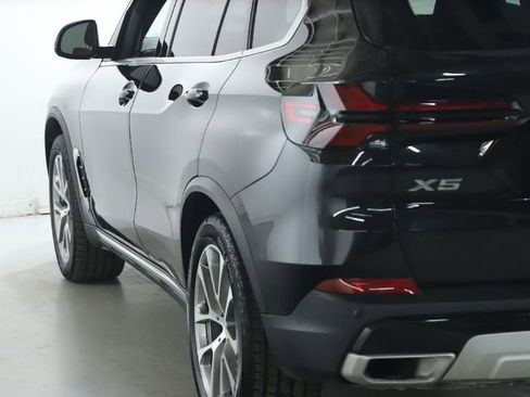 Certified 2025 BMW X5 xDrive40i w/ Premium Package image 42