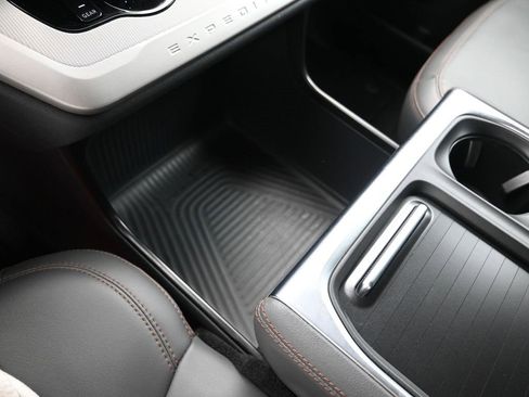 Certified 2025 Ford Expedition Max Active image 27