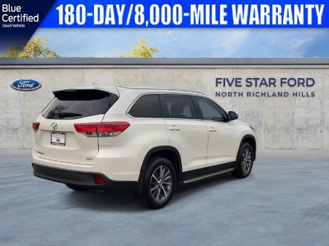 Used 2019 Toyota Highlander XLE FWD image 10