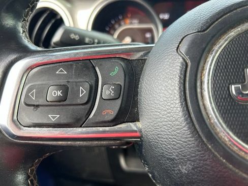 Used 2018 Jeep Wrangler Unlimited Sahara AWD/4WD image 20