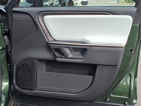 Used 2024 Rivian R1S Adventure AWD/4WD image 12