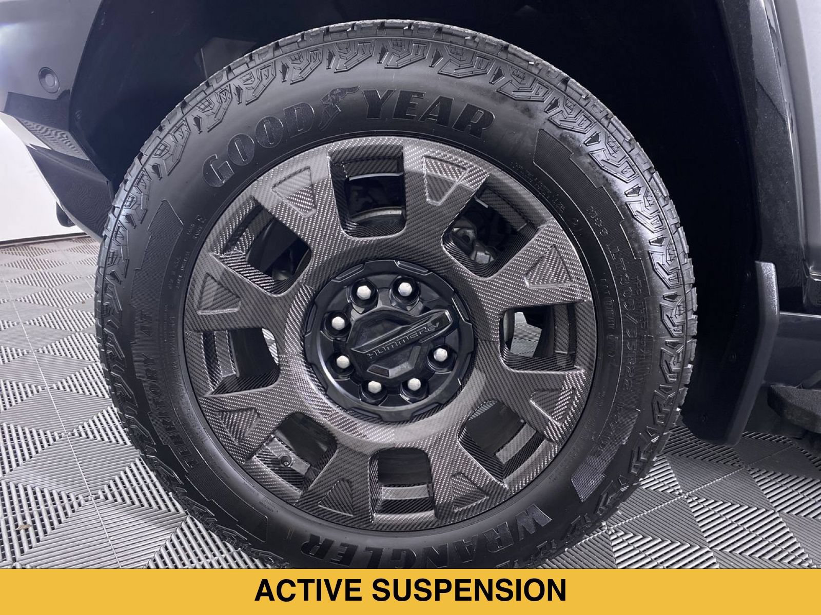 Certified 2026 GMC Hummer EV 3X w/ Carbon Fiber Edition Package AWD/4WD image 14