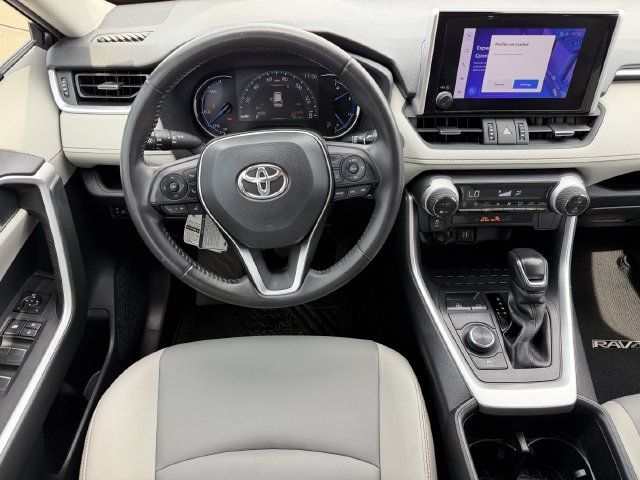 Used 2023 Toyota RAV4 XLE Premium AWD/4WD image 11