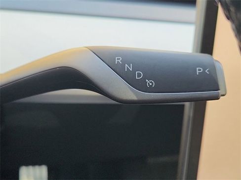 Used 2022 Tesla Model 3 Performance image 16