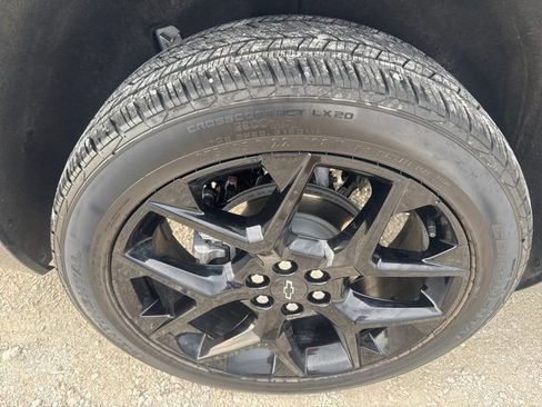 Used 2024 Chevrolet Traverse RS w/ LPO, Floor Liner Package image 37