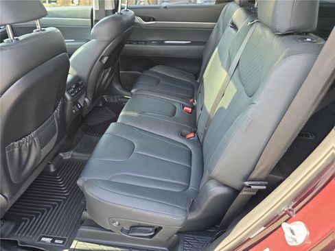 Used 2023 Hyundai Palisade SEL image 16